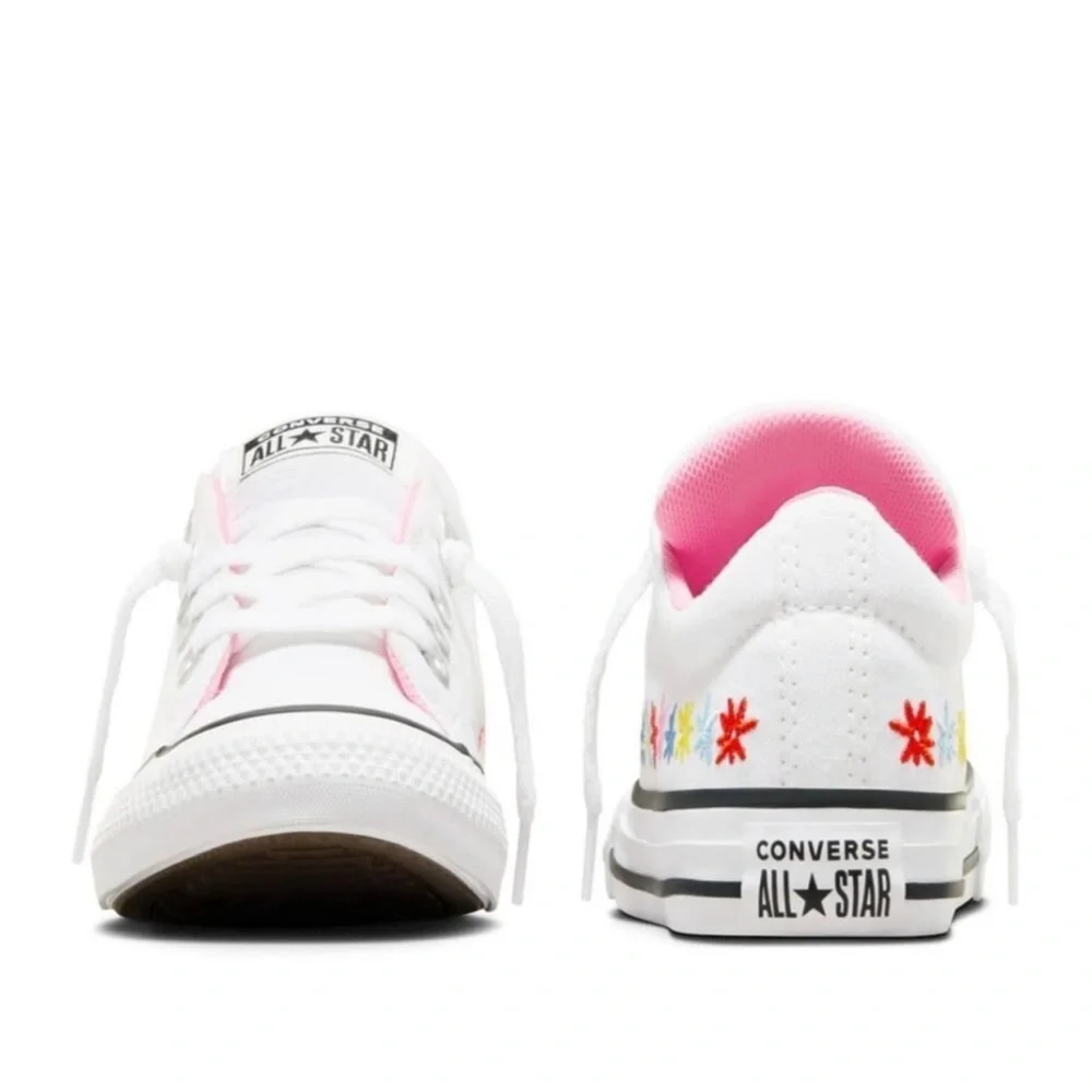 NEW Converse Girls White Chuck Taylor All Star Embroidered Flower Sneakers 1